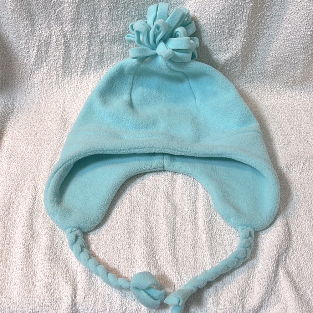 Lands’ End kids mint green fleece hat in size small